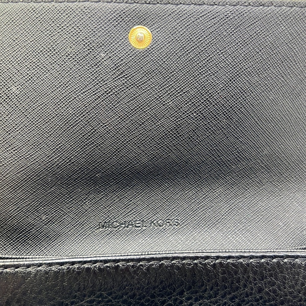 MIICHAEL KORS Black Fulton Flap Leather Wallet With Gold Colored LOGO - Picture 4 of 6
